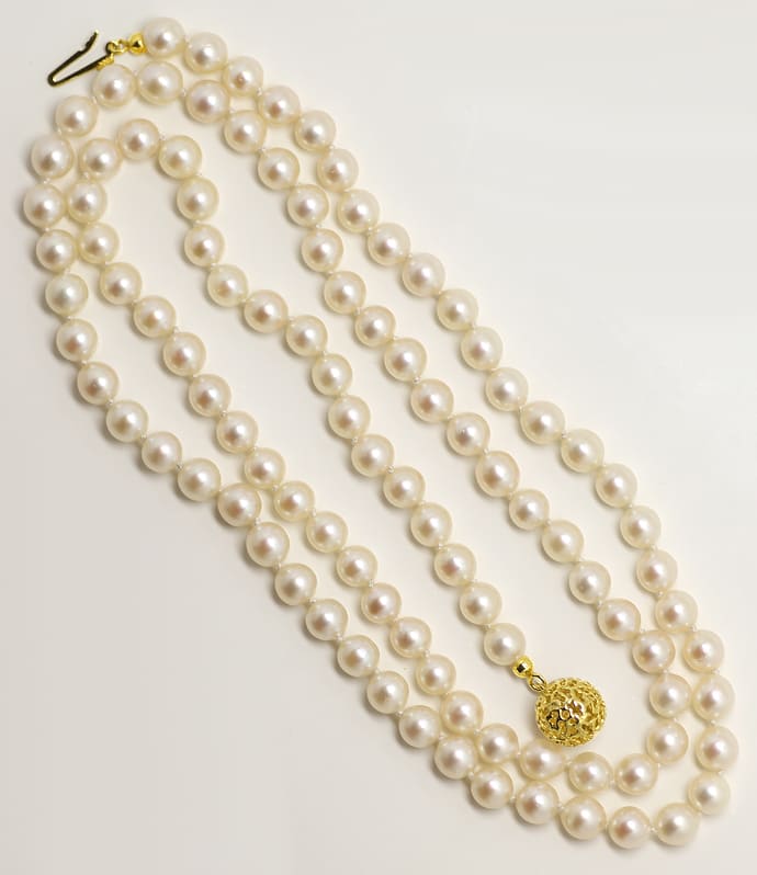 Foto 3 - Lange Akoya Perlenkette, durchbrochenes Kugelschloß, S1718